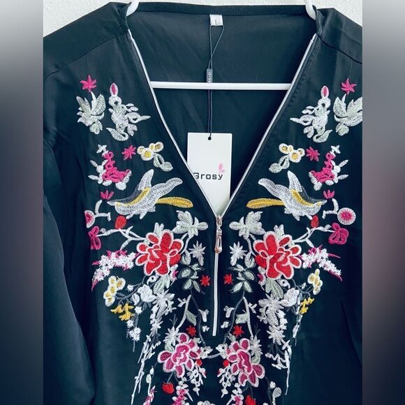 Grosy Loose Fit Floral Embroidered Boho top NWT color black size L V Neck zipper - Picture 5 of 10